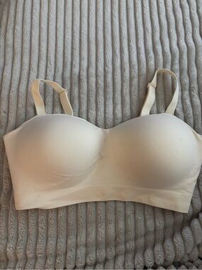 Truekind Seamless Convertible Padded Bra - Cream. Good Condition. SZ 2XL
